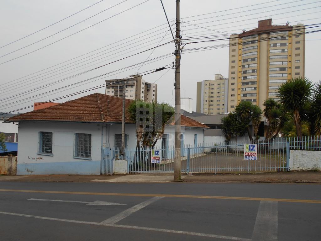 CASA COMERCIAL COM TERRENO DE ESQUINA, CENTRO, CACADOR - SC
