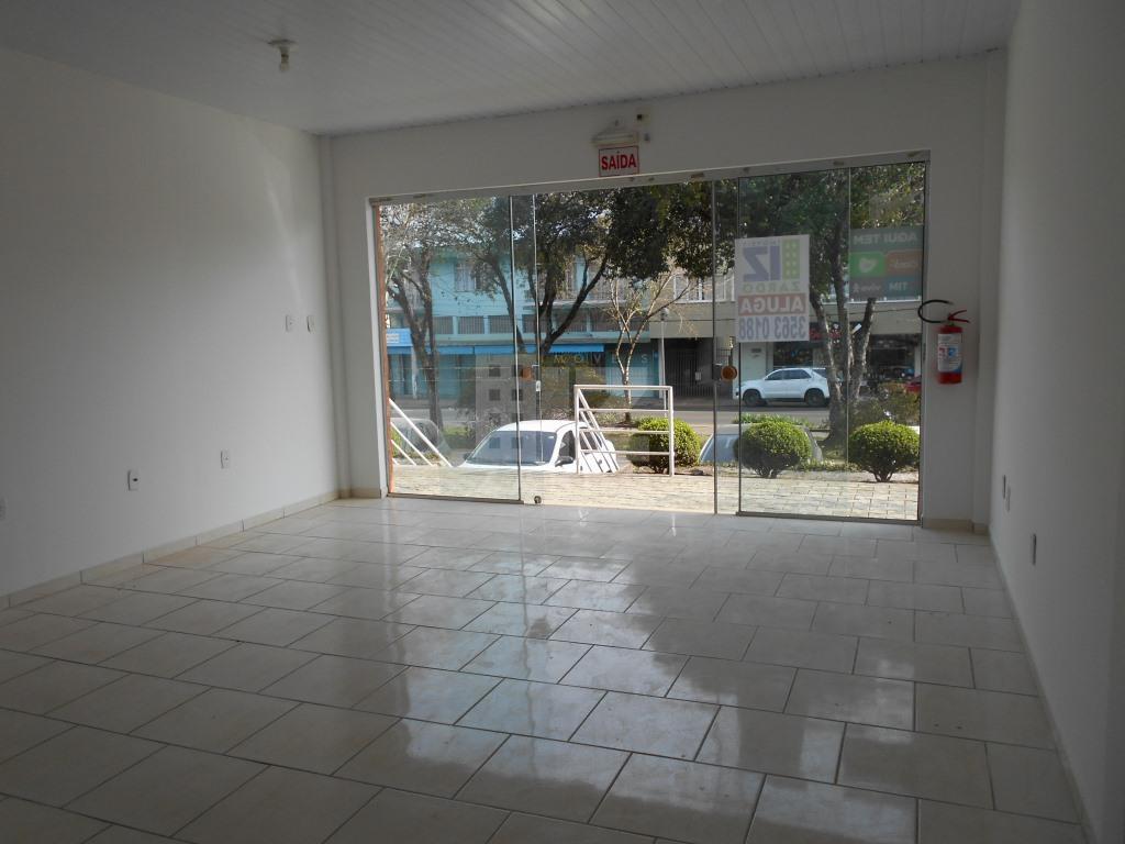 SALA COMERCIAL INFERIOR CONTENDO APROXIMADAMENTE 50m², 01 BANH...