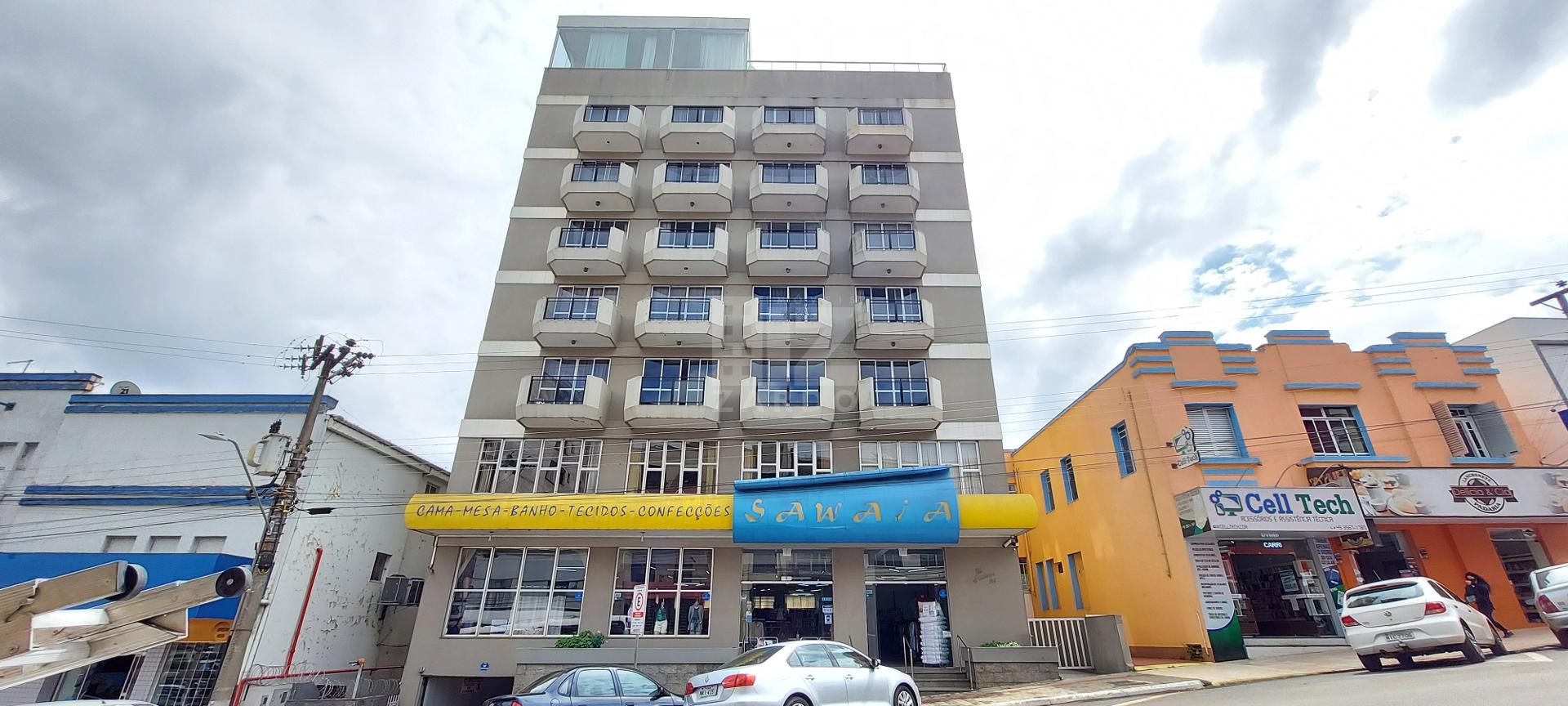 APARTAMENTO 101, ED. GUILHERME, CENTRO, COM 01 SUITE E 02 QUAR...