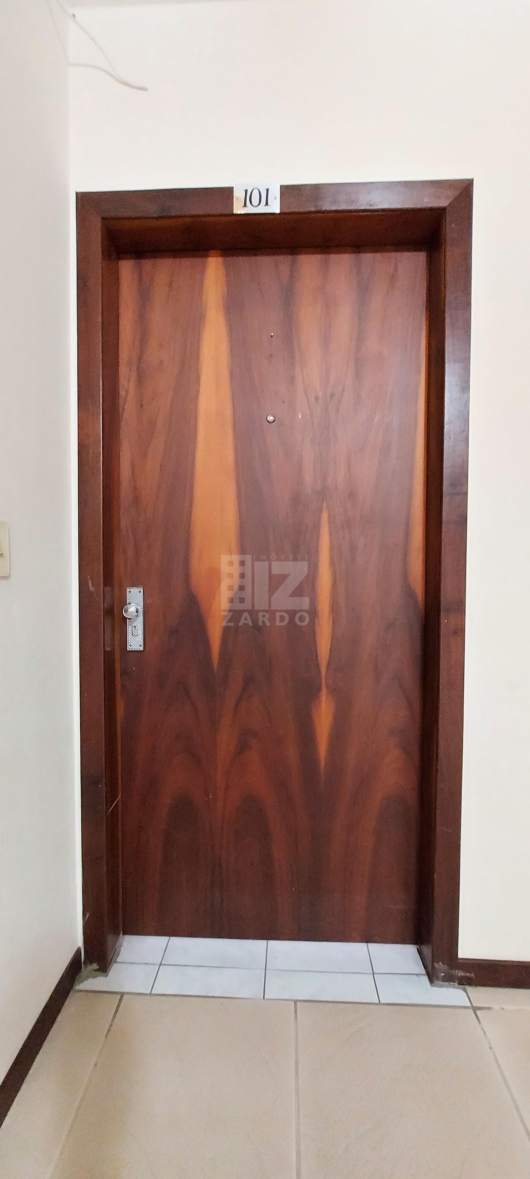 APARTAMENTO 101, ED. GUILHERME, CENTRO, COM 01 SUITE E 02 QUAR...