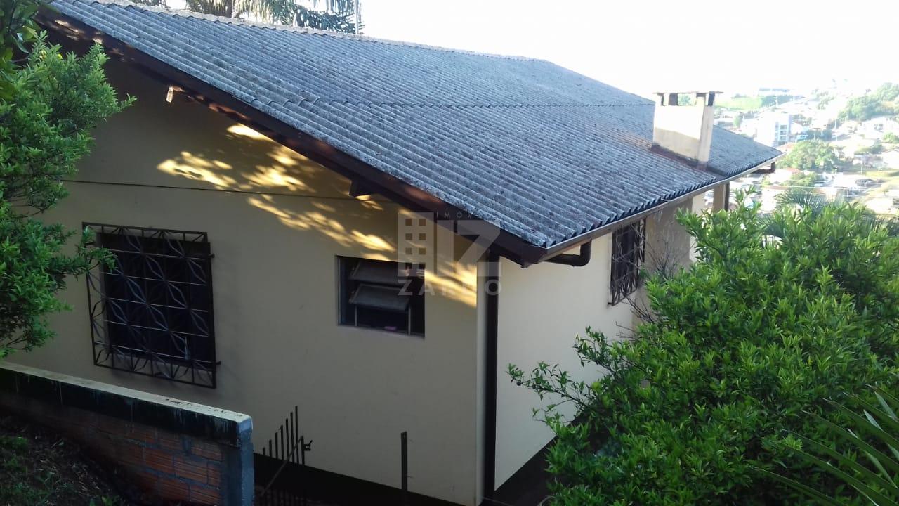 Casa de Alvenaria à venda - 100,00m  de área contruída em terr...