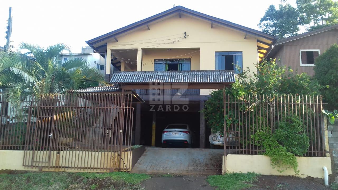 Casa de Alvenaria à venda - 100,00m  de área contruída em terr...