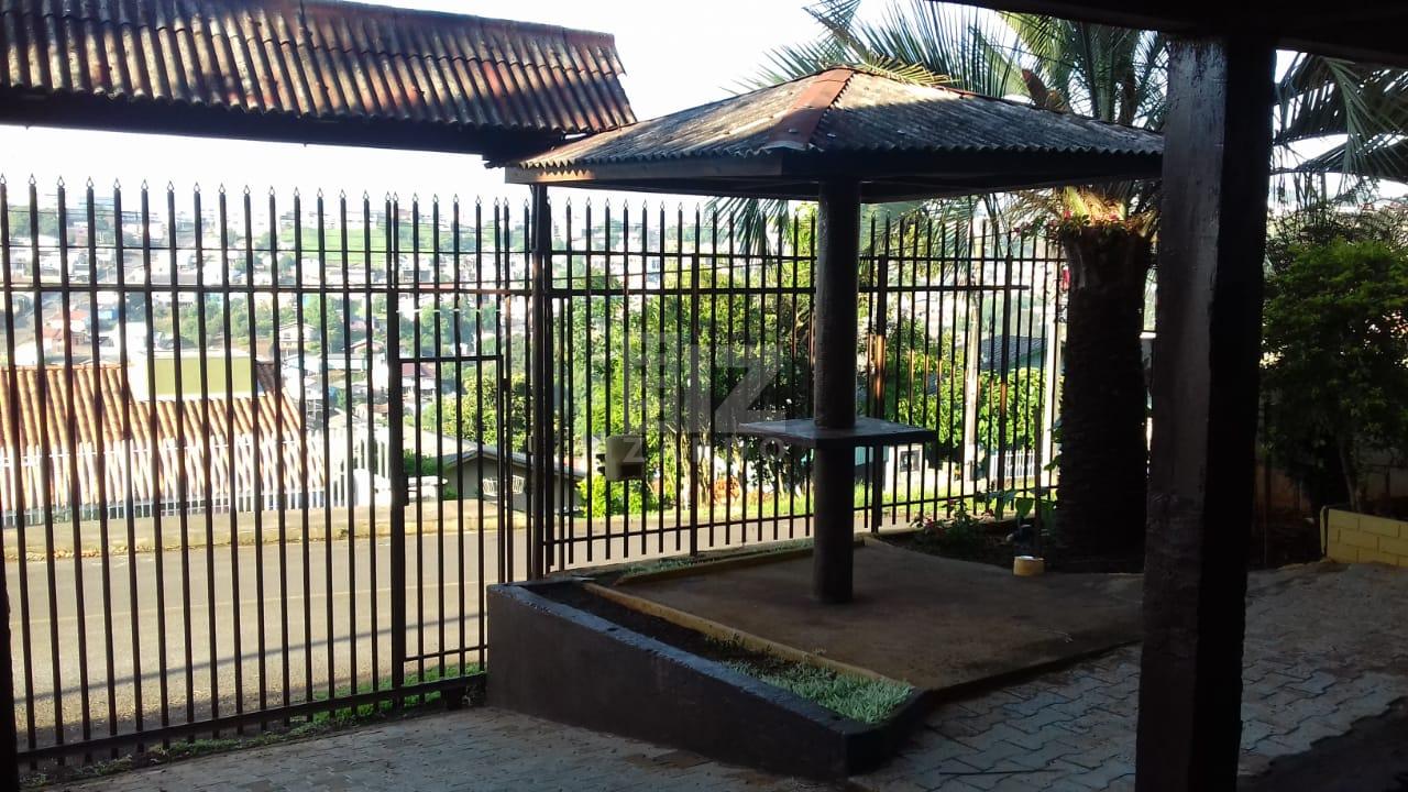 Casa de Alvenaria à venda - 100,00m  de área contruída em terr...