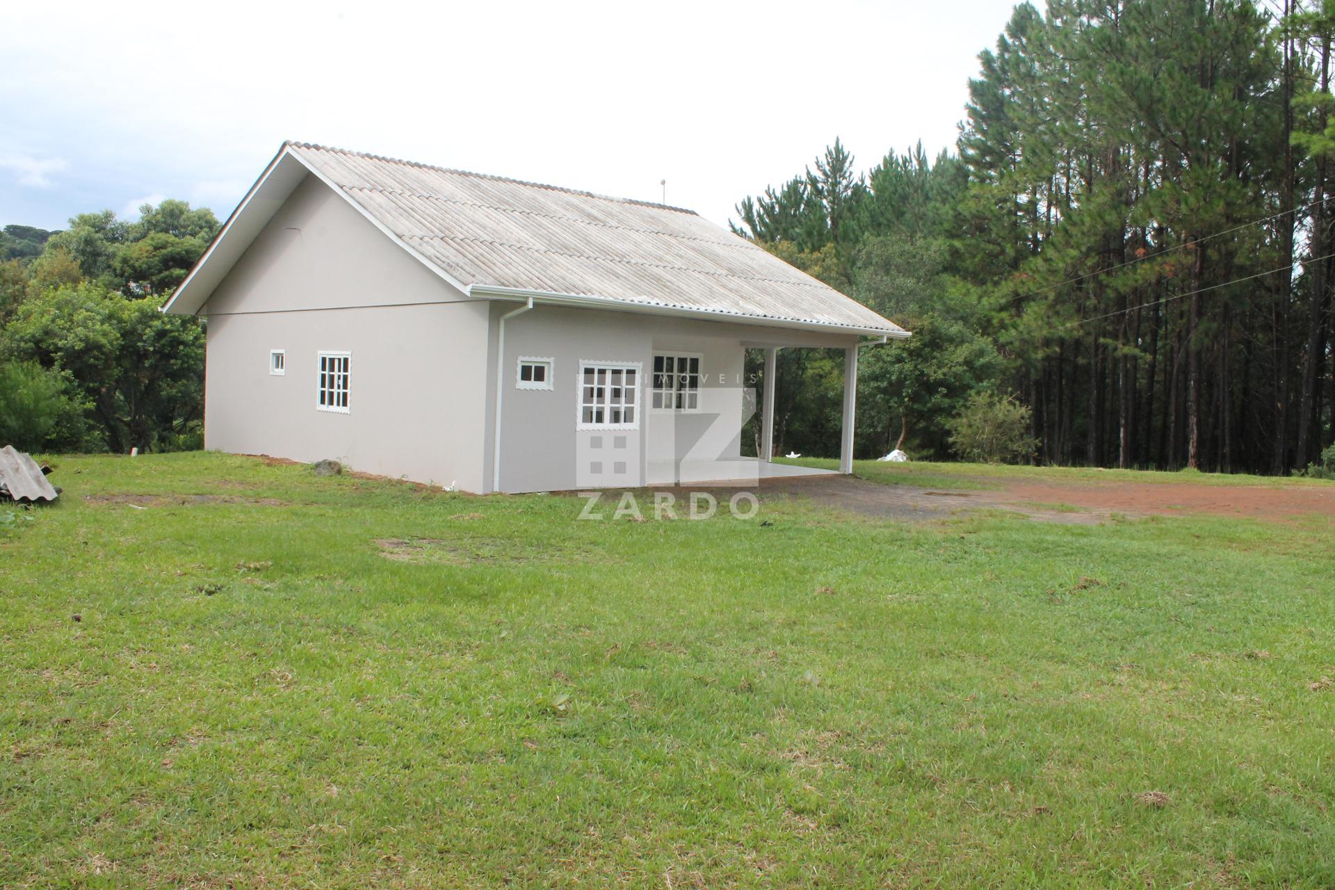 CASA Á VENDA BAIRRO GIOPPO COM AMPLO TERRENO.