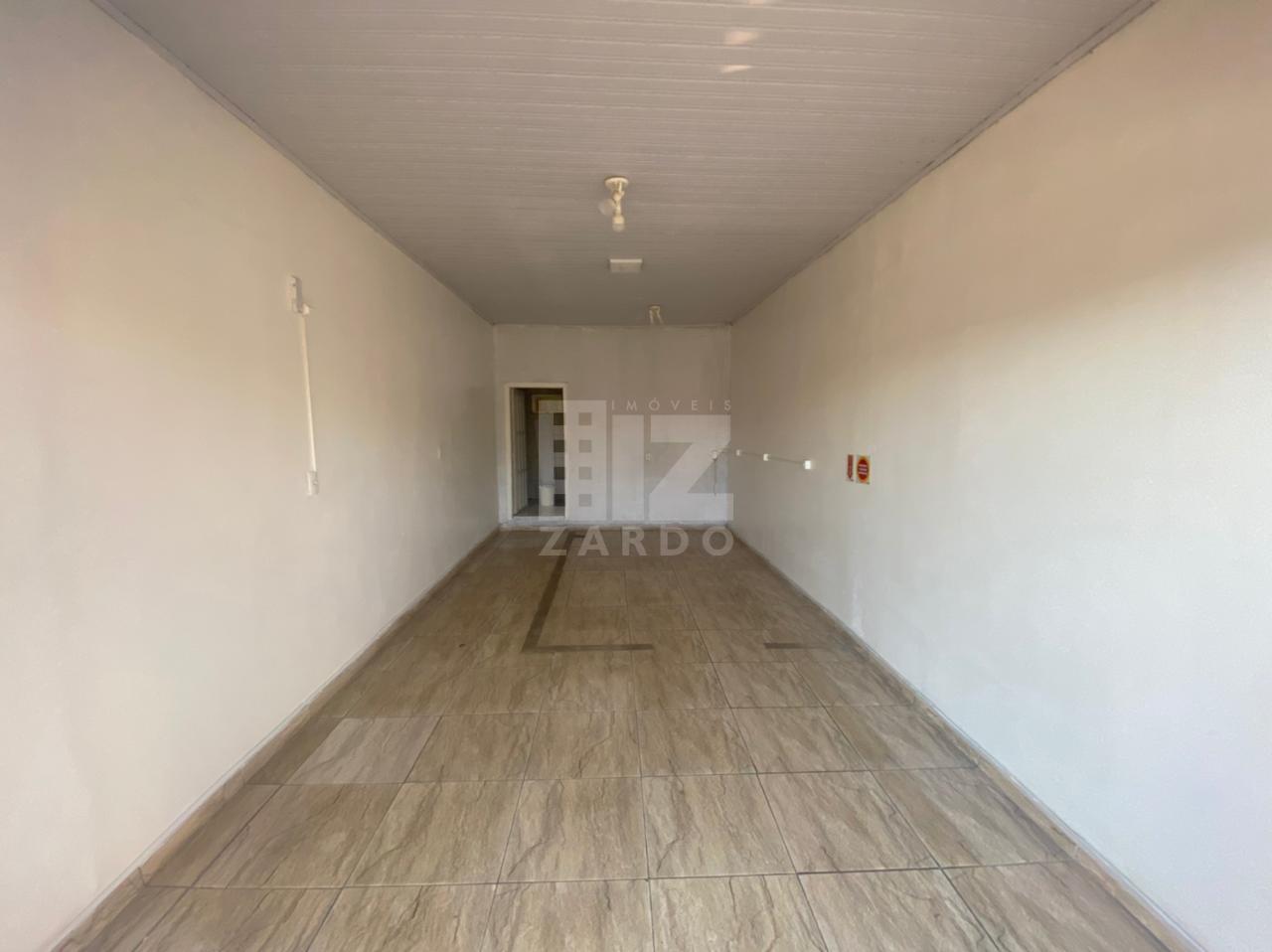 SALA COMERCIAL TÉRREA, COM UM BANHEIRO BAIRRO MARTELLO . EXELE...