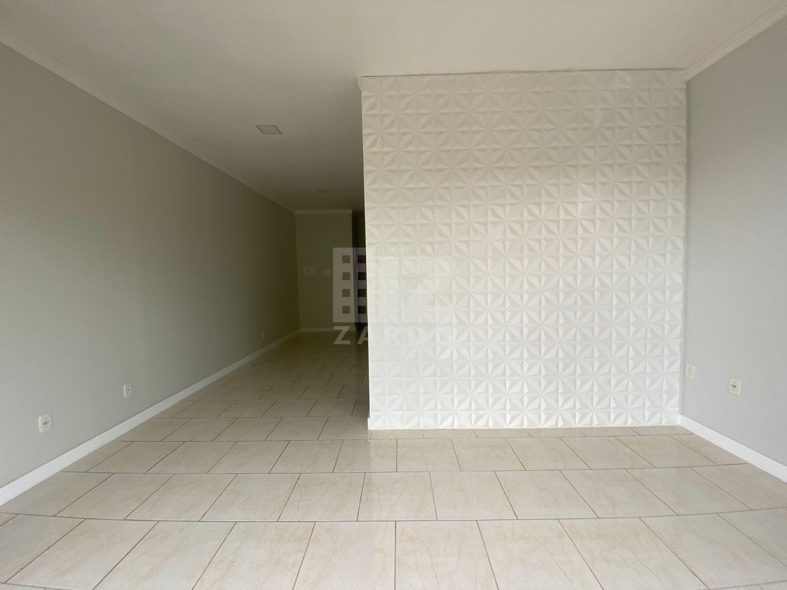 SALA COMERCIAL SUPERIOR CONTENDO APROXIMADAMENTE 50m , 01 BANH...