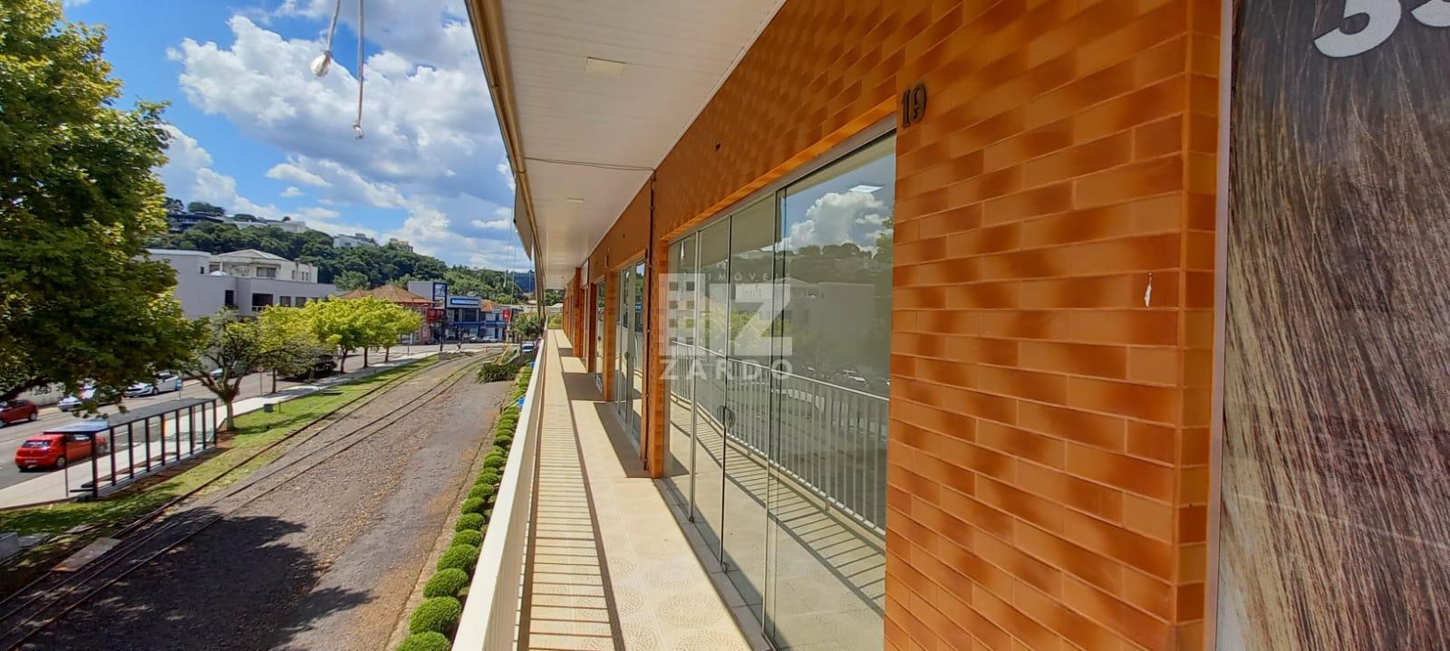 SALA COMERCIAL SUPERIOR CONTENDO APROXIMADAMENTE 50m , 01 BANH...