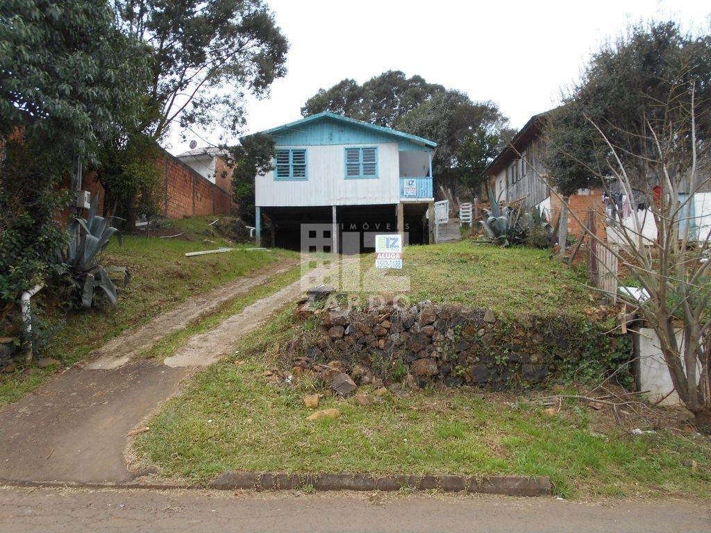 AMPLO TERRENO A VENDA COM CASA DE MADEIRA, BAIRO RANCHO FUNDO.