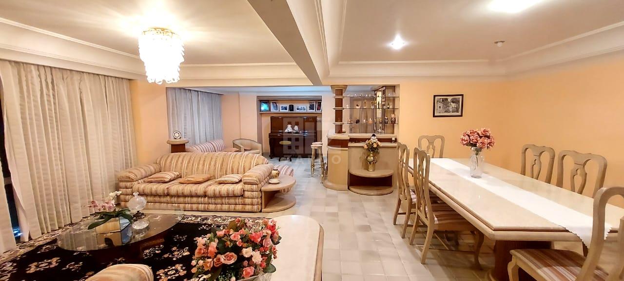APARTAMENTO COM 4 DORMITÓRIOS E 4 VAGAS DE GARAGEM, CENTRO, CA...