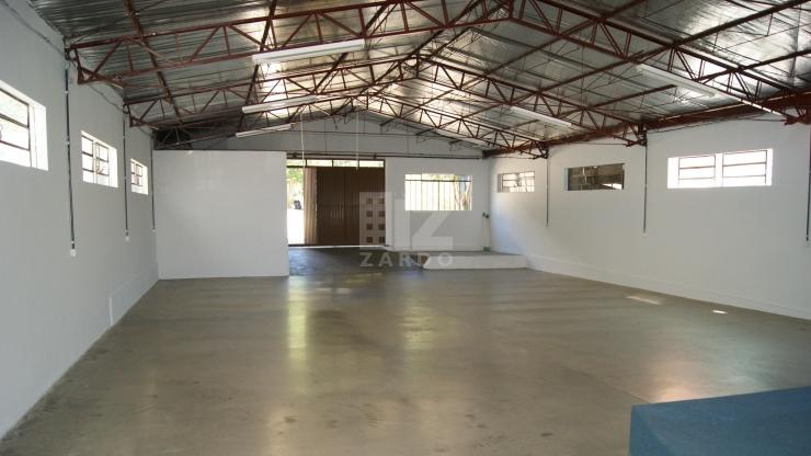 BARRACÃO DE 200M  PARA VENDA, COM TERRENO DE 456,22M .