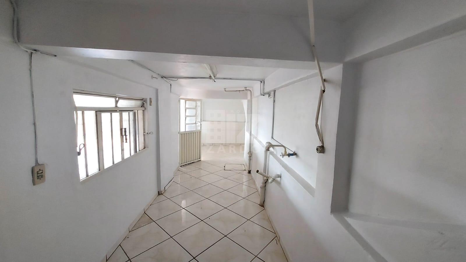 APARTAMENTO PARA LOCAÇÃO, EM FRENTE A UNIARP, QUARTO E COZINHA...