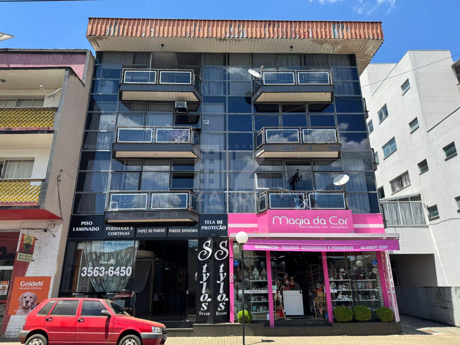 APARTAMENTO PARA LOCAÇÃO NO CENTRO CONTENDO DOIS QUARTOS