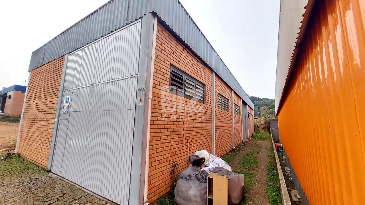BARRACÃO EM LOCALIZAÇÃO ESTRATÉGICA PARA LOGÍSTICA EMPRESARIAL.