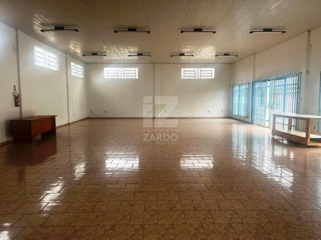 ÓTIMA OPORTUNIDADE DE LOCAÇÃO - BARRACÃO EM ALVENARIA, BAIRRO ...