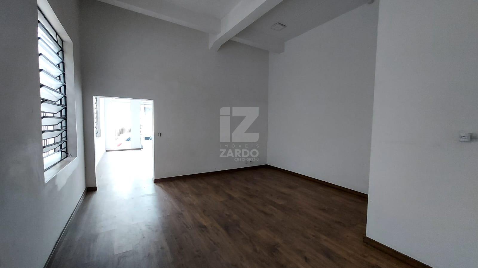 OPORTUNIDADE IMPERDÍVEL, SALA COMERCIAL TÉRREA, NO CENTRO  