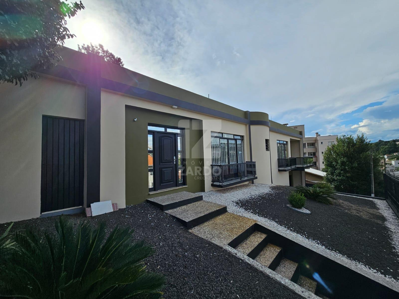 CASA PARA LOCAÇÃO, SEMI MOBILIADA, PRÓXIMA À UNIARP    