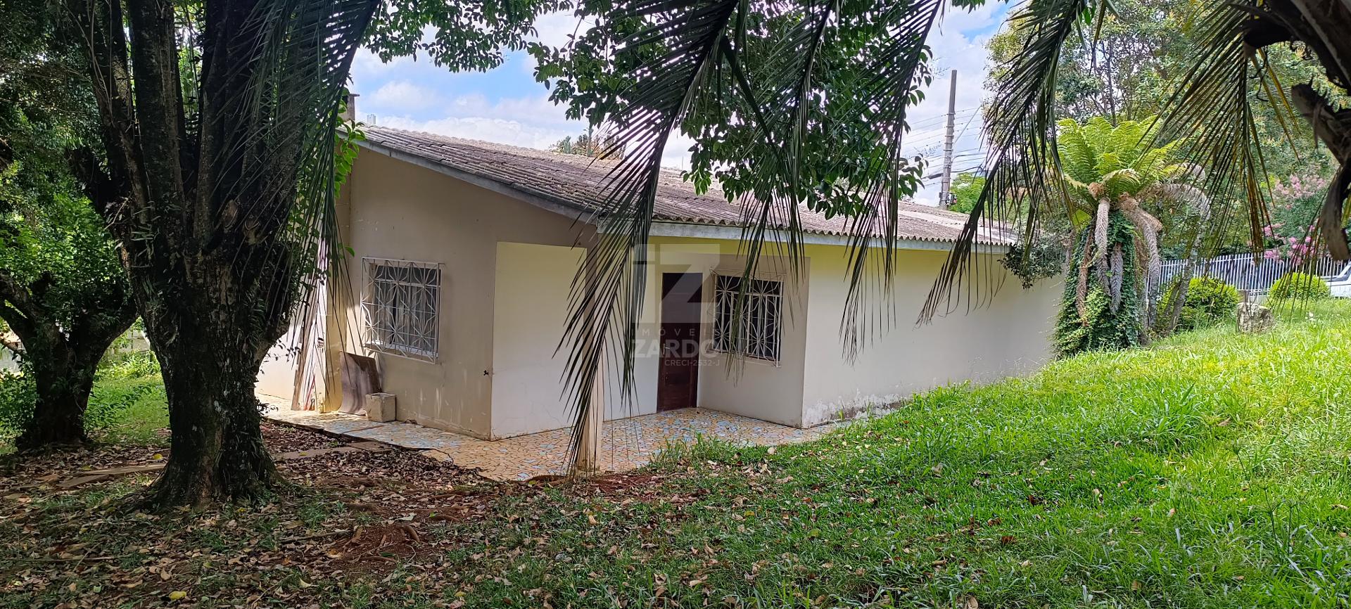 Imóvel de esquina - Casa em alvenaria à venda em terreno de 1....