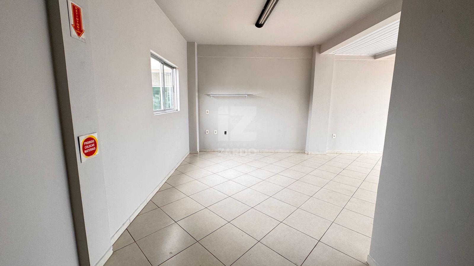 SALA COMERCIAL PARA LOCAÇÃO NO BAIRRO REUNIDAS CONTENDO APROXI...
