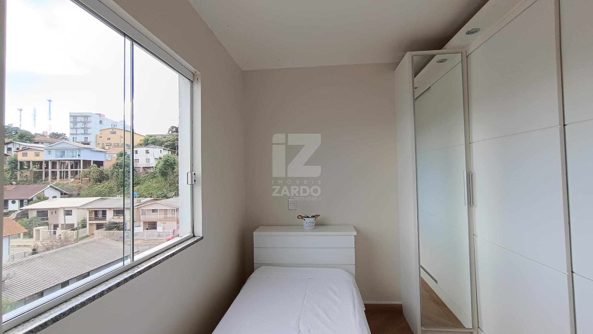 APARTAMENTO MOBILIADO A VENDA - ÚLTIMO ANDAR - PRÓX. A UNIVERS...