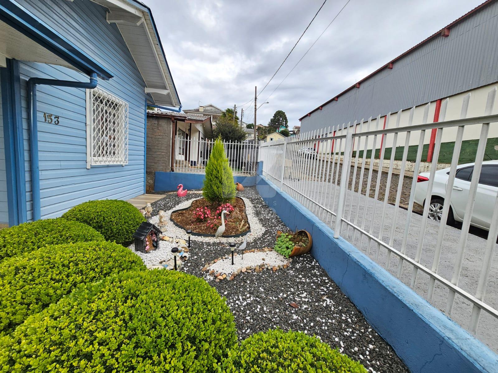 EXCELENTE CASA PARA LOCAÇÃO, COM 03 QUARTOS, BAIRRO BOM JESUS    