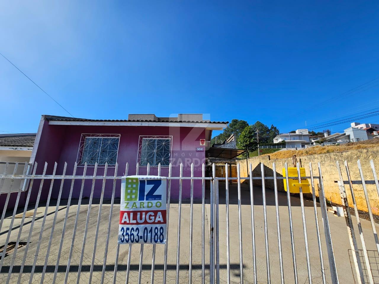 CASA PARA LOCAÇÃO, COM 03 QUARTOS E GARAGEM, BAIRRO BERGER  