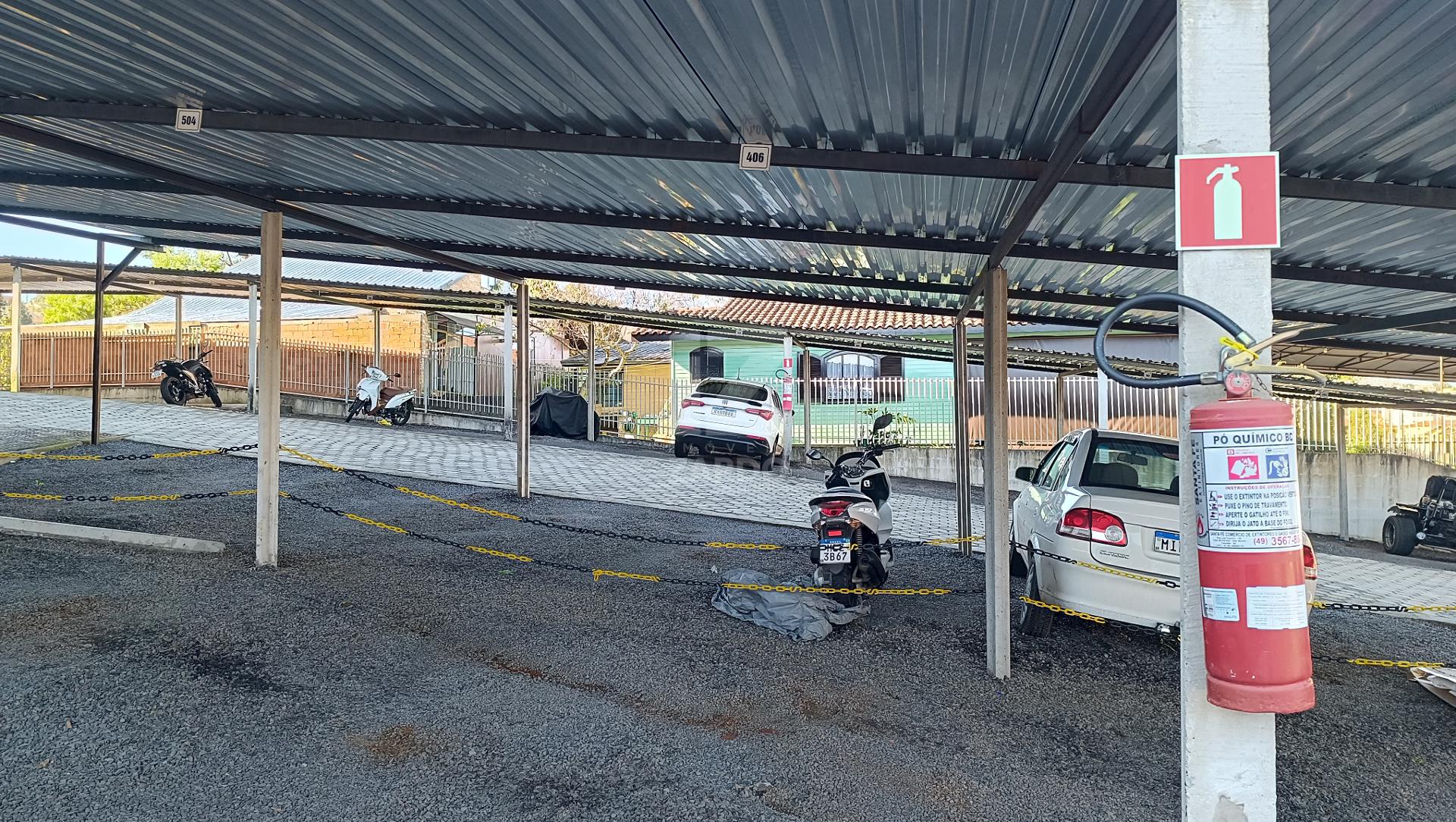 Apartamento à VENDA - Edifício Santa Bárbara, semimobiliado - ...