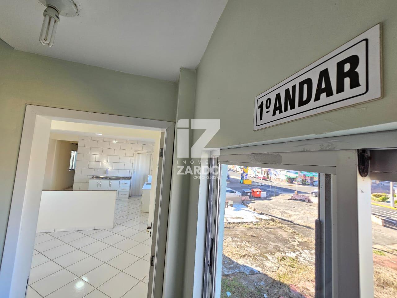 APARTAMENTO ACONCHEGANTE, PARA LOCAÇÃO, COM 01 SUÍTE, NO CENTRO  