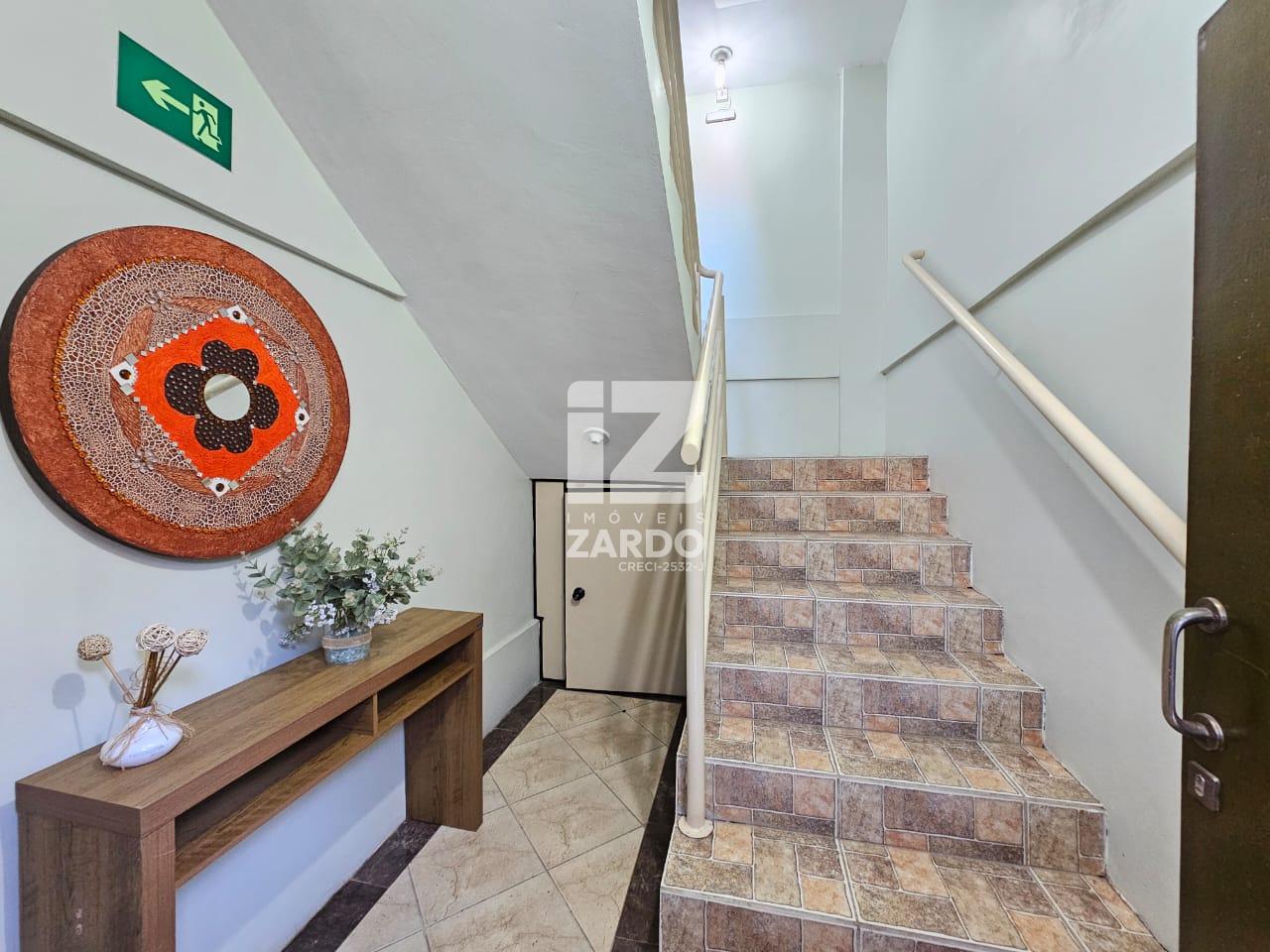 APARTAMENTO ACONCHEGANTE, PARA LOCAÇÃO, COM 01 SUÍTE, NO CENTRO  