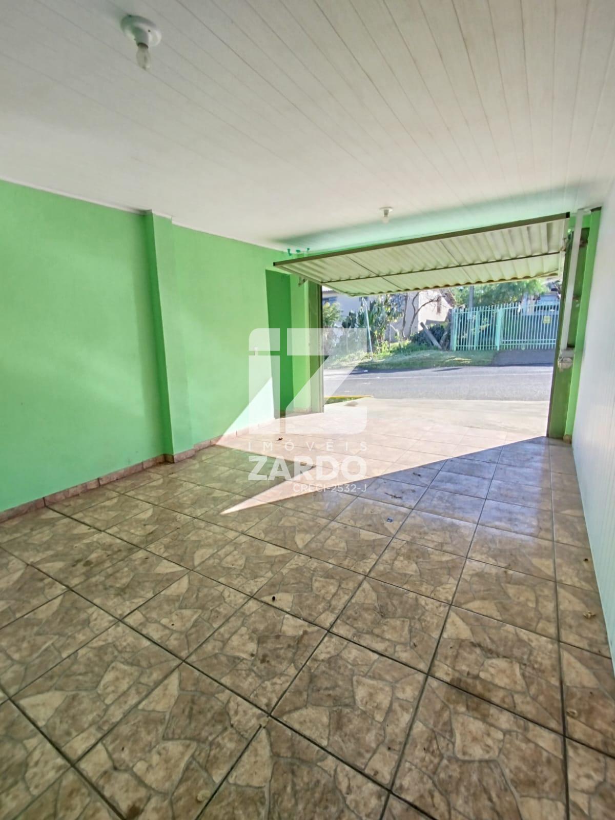 CASA PARA LOCAÇÃO, BAIRRO MARTELLO, COM 03 QUARTOS E GARAGEM  