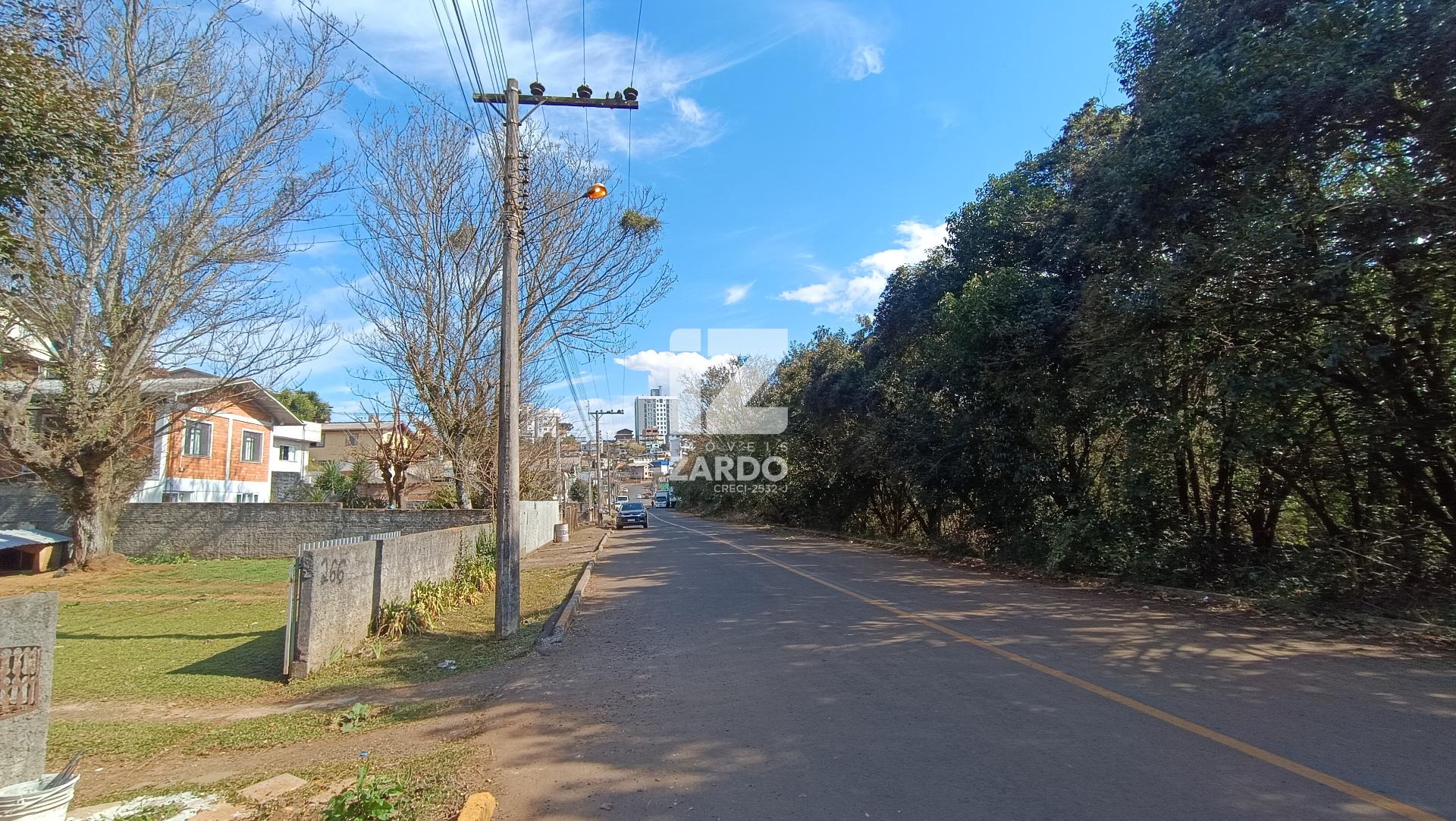 Terreno com 465,00m  e casa com 70,00m  à Venda - Bairro  Bell...