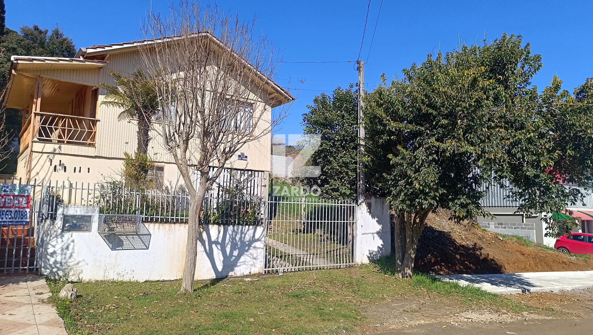 CASA MISTA A VENDA, 100M  -TERRENO DE 320M  - PRÓX. AO SENAI -...