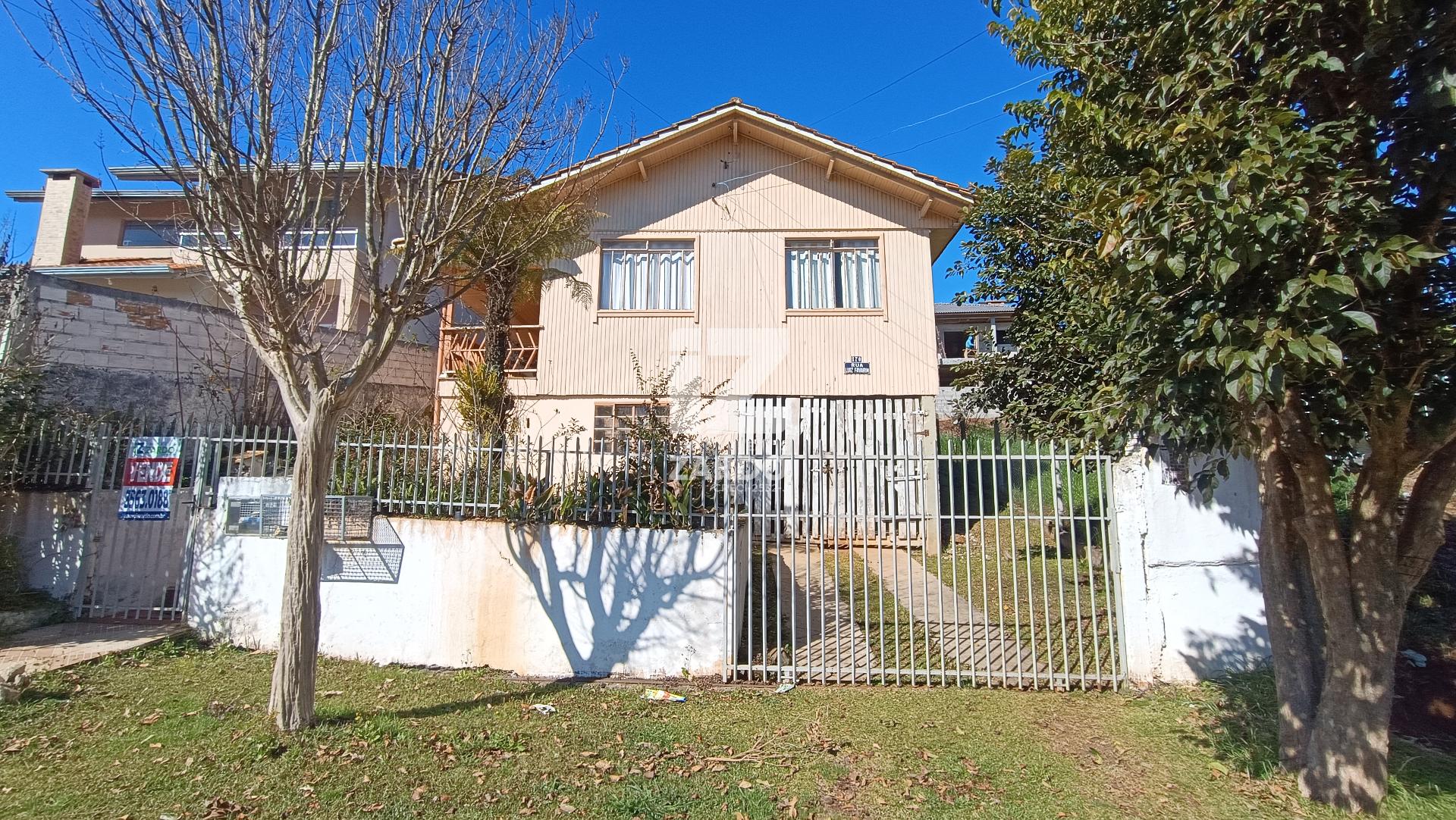 CASA MISTA A VENDA, 100M  -TERRENO DE 320M  - PRÓX. AO SENAI -...