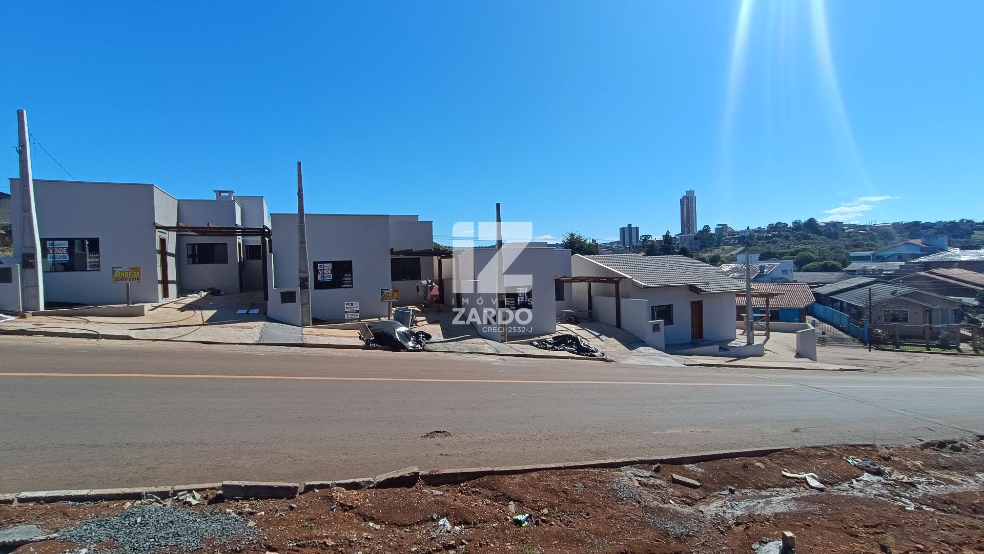 Geminadas à venda - Bairro Paraíso - Caçador-SC.