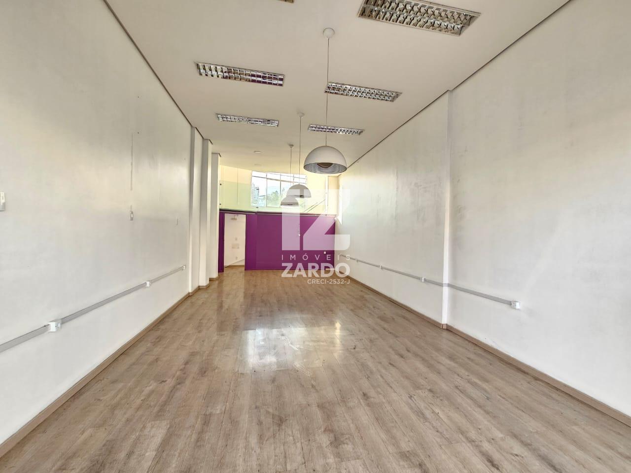EXCELENTE SALA COMERCIAL TÉRREA PARA LOCAÇÃO COM 70M    