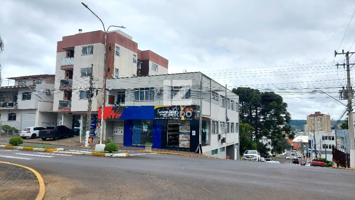SALA COMERCIAL TÉRREA, AV. SANTA CATARINA, CONTENDO APROX. 80M .