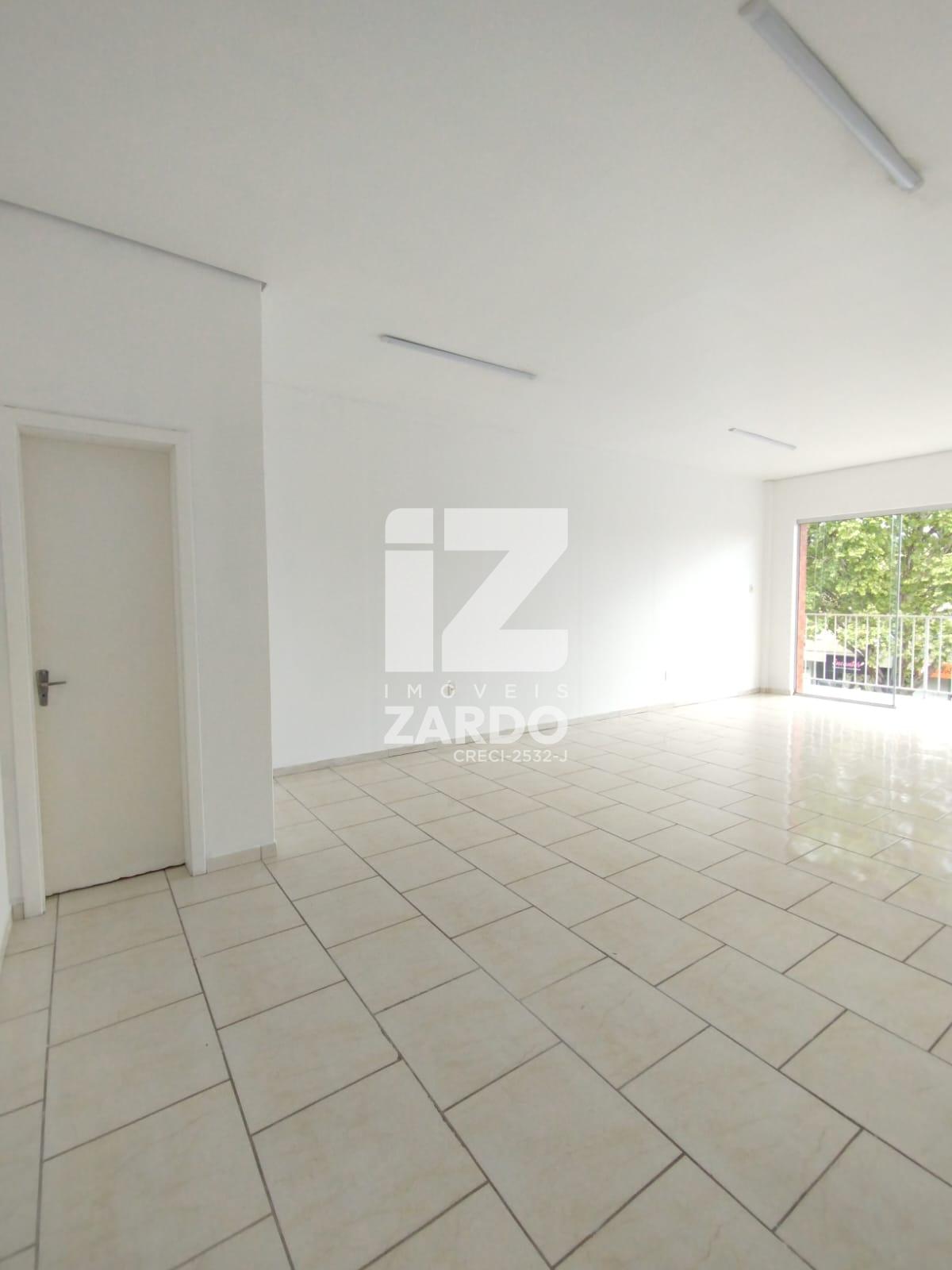 SALA COMERCIAL PARA LOCAÇÃO NO CENTRO, CONTENDO APROXIMADAMENT...