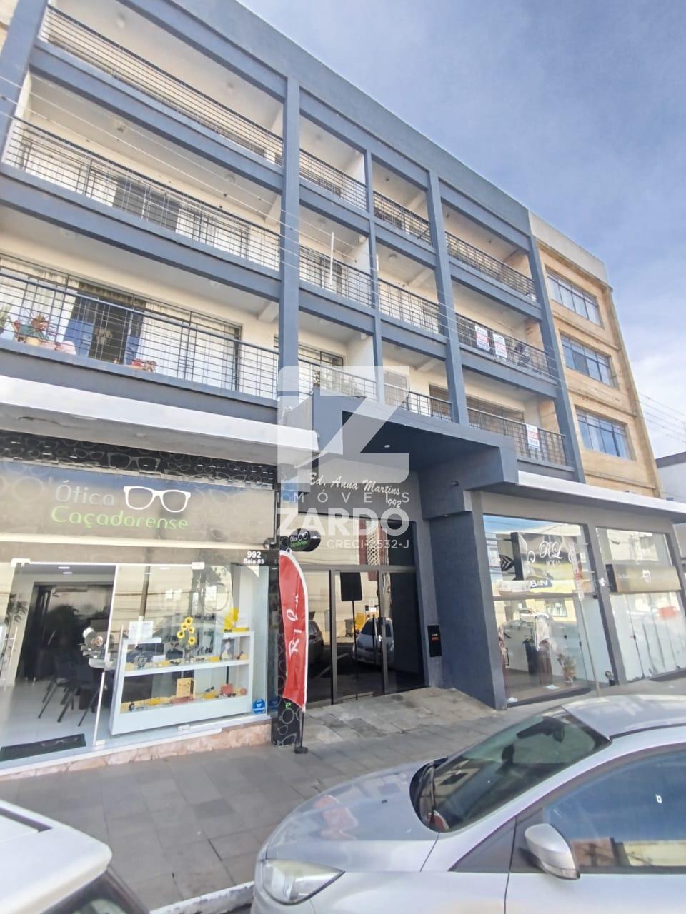 APARTAMENTO PARA LOCAÇÃO NO CENTRO, CONTENDO 04 QUARTOS.