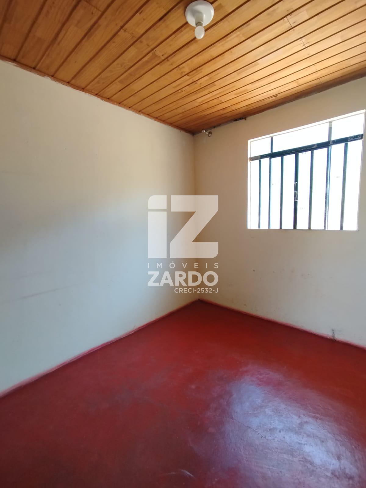 OPORTUNIDADE DE LOCAÇÃO, CASA COM 02 QUARTOS, NO BAIRRO MARTEL...