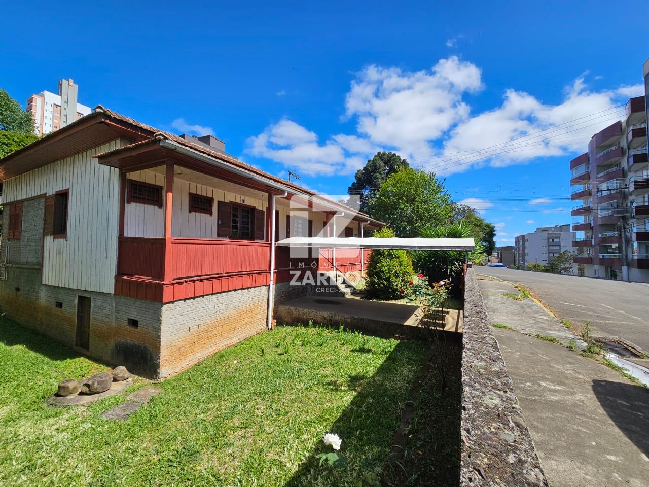 TERRENO DE ESQUINA A VENDA NO CENTRO DE CACADOR - SC
