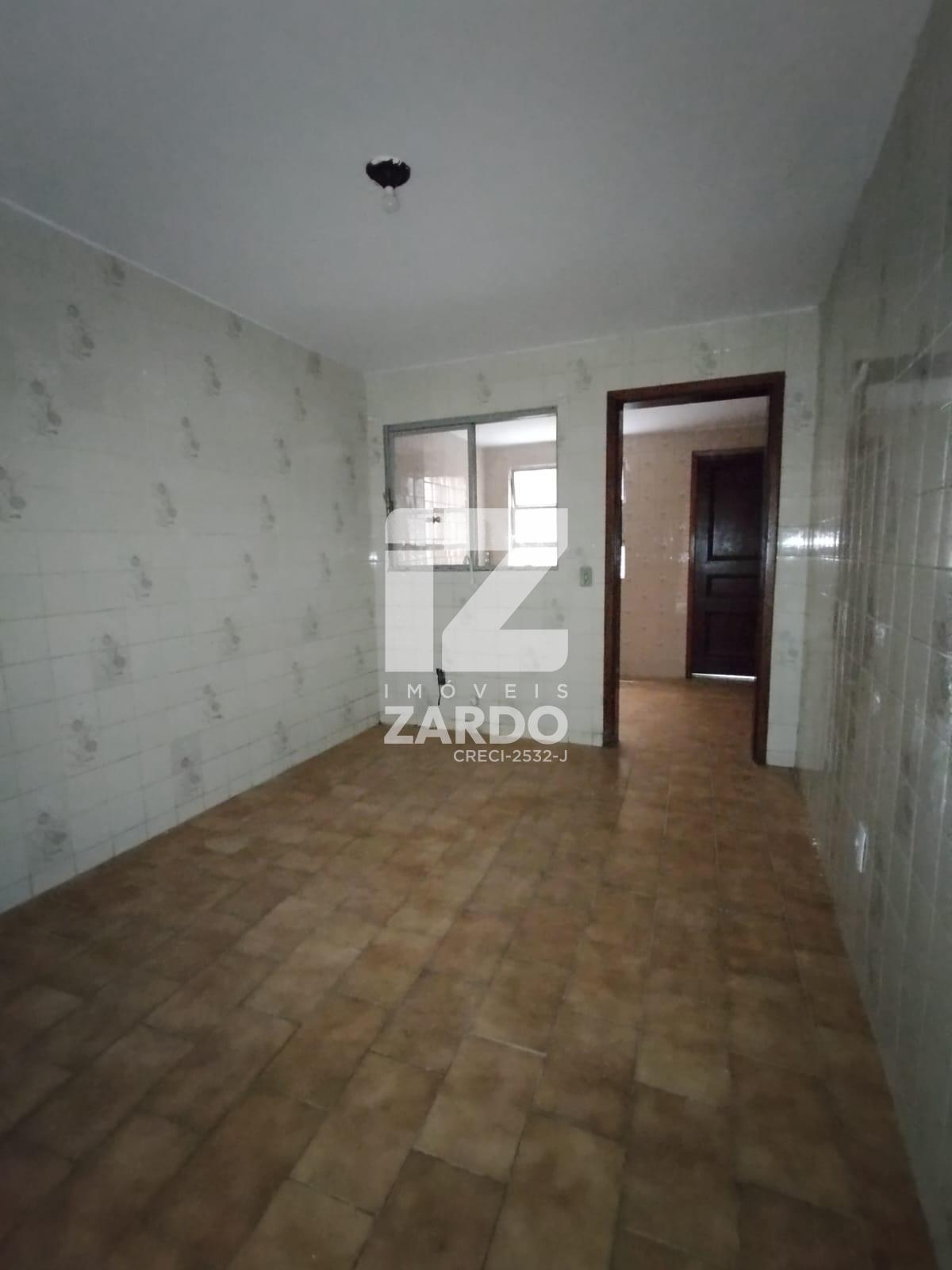 APARTAMENTO SUBSOLO, CENTRO, AO LADO PONTE COBERTA, COM 03 QUA...