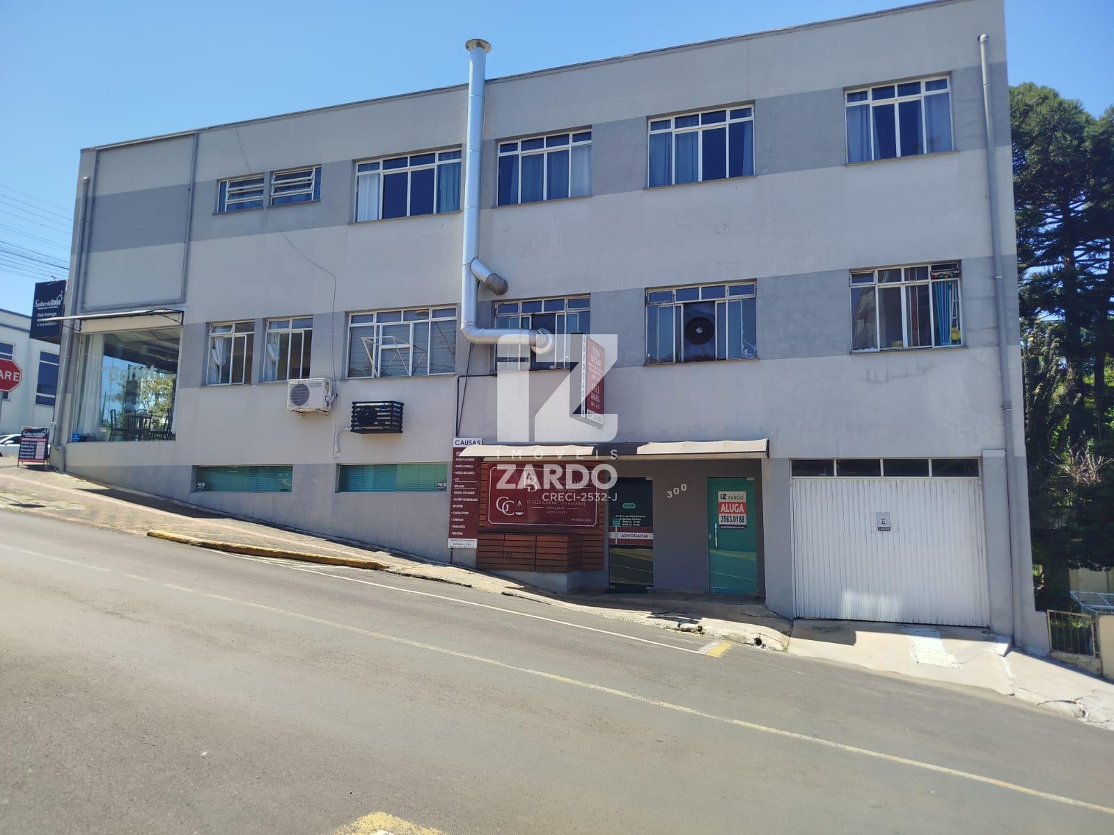 SALA COMERCIAL TÉRREA PARA LOCAÇÃO, LADO DIREITO, COM APROX 90M ,