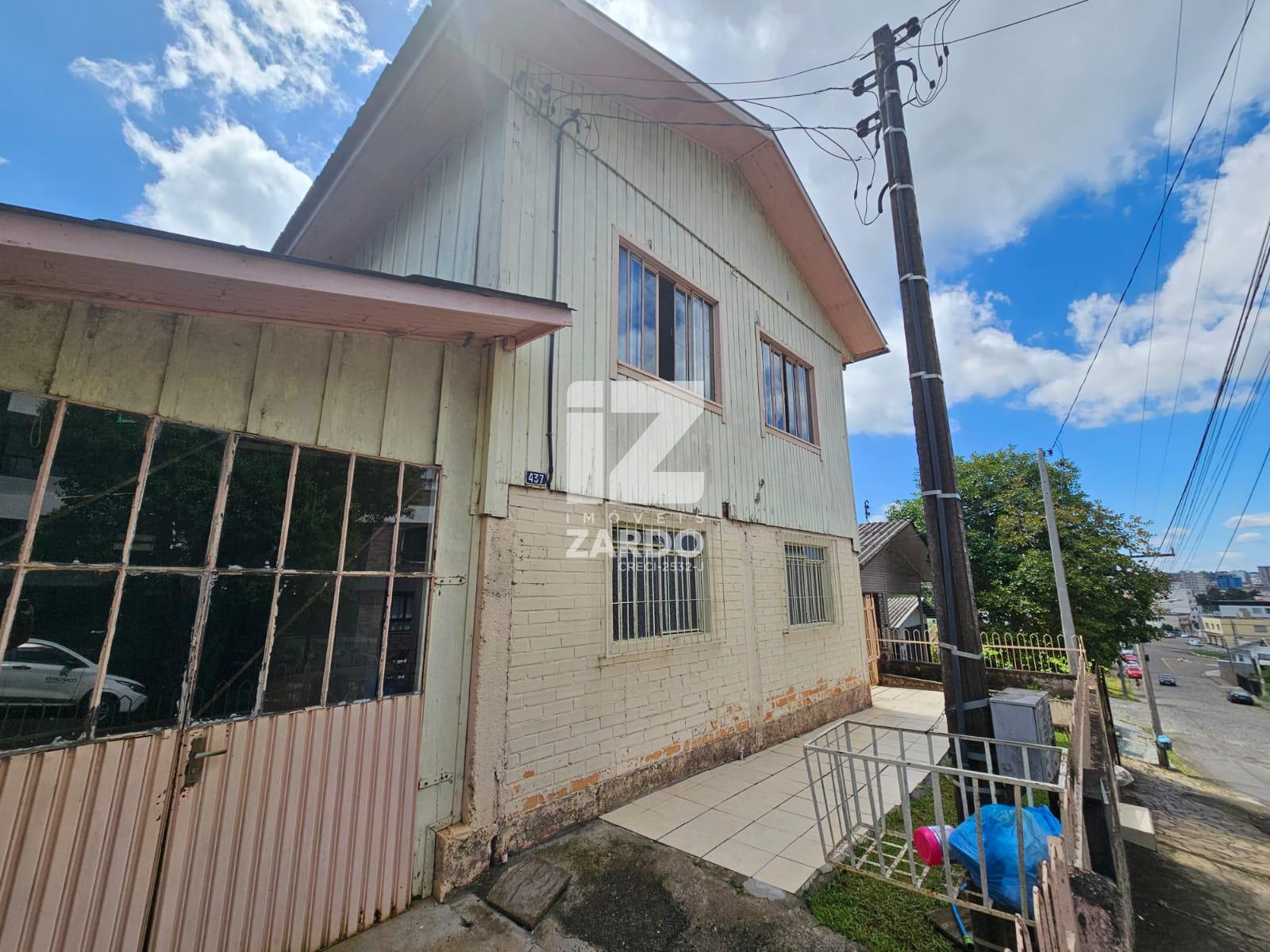 AMPLO TERRENO COM CASA DE MADEIRA DE 02 PISOS A VENDA,  BAIRRO...