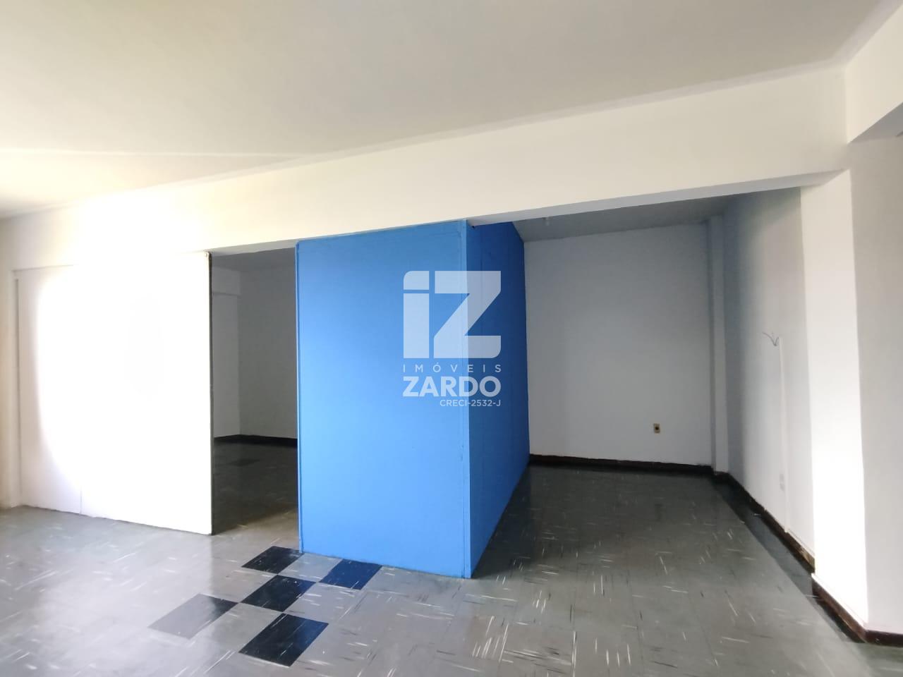 KITINETE NO CENTRO CONTENDO UM  QUARTO, SALA E COZINHA CONJUGA...