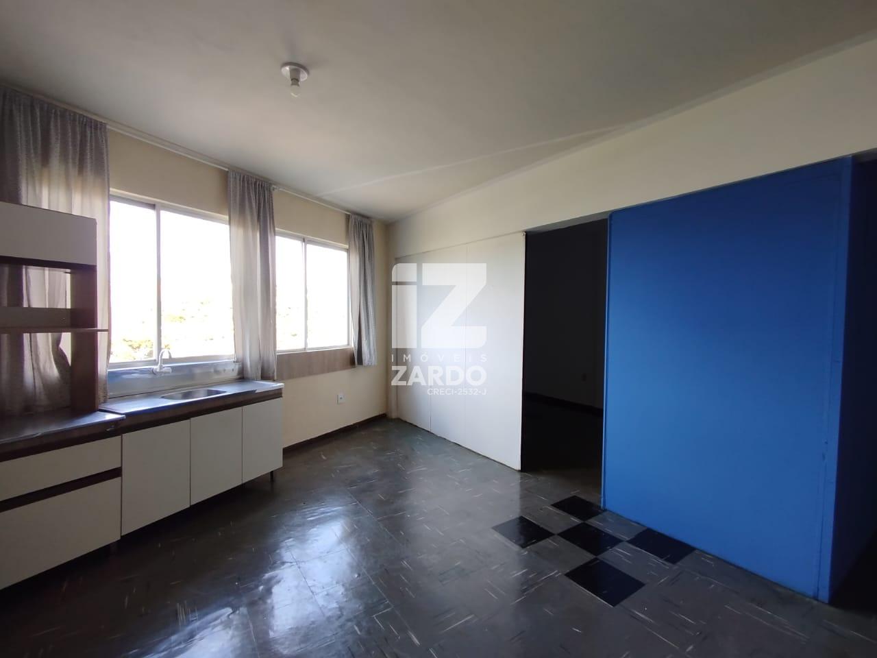 KITINETE NO CENTRO CONTENDO UM  QUARTO, SALA E COZINHA CONJUGA...