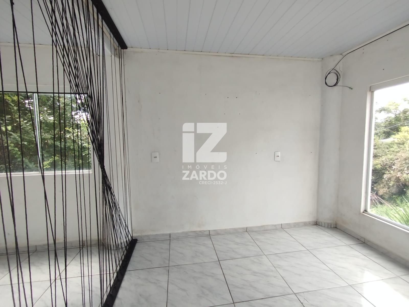 CASA PARTE INFERIOR, BAIRRO GIOPPO, COM 01 QUARTO E VAGA DE GA...