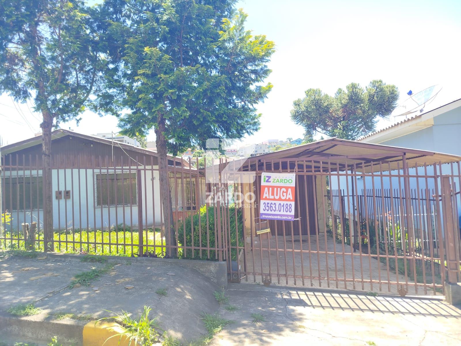 CASA PARTE SUPERIOR, BAIRRO DER, CONTENDO 03 QUARTOS E VAGA DE...