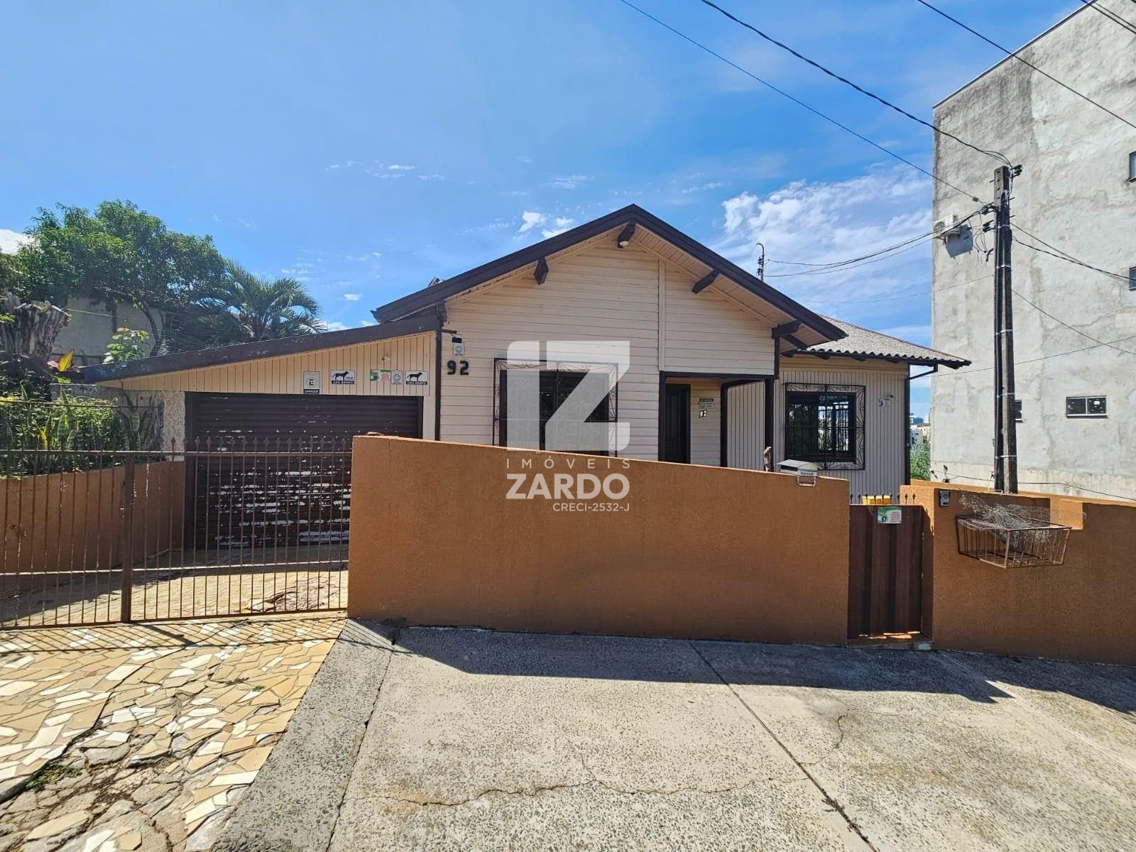 OPORTUNIDADE, CASA PARA LOCAÇÃO, PRÓXIMA AO CENTRO     