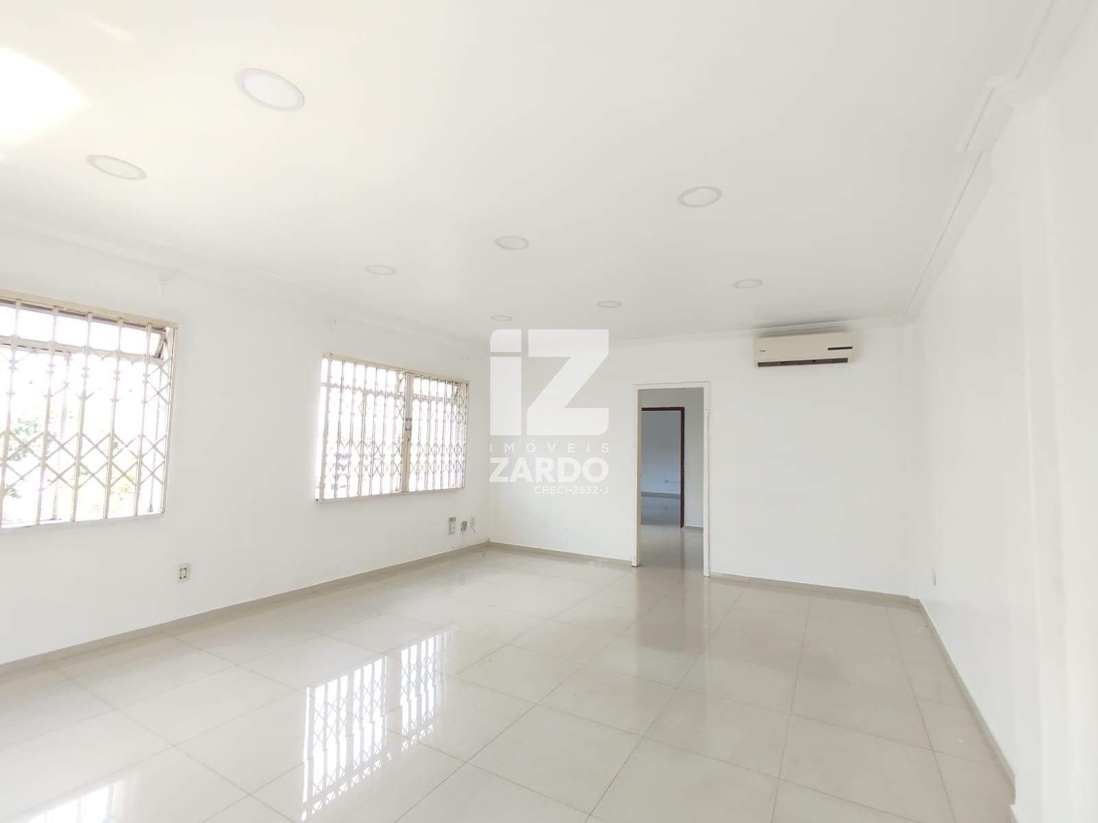 ALUGA-SE SALA COMERCIAL AMPLA E CLIMATIZADA, COM APROX. 100M    