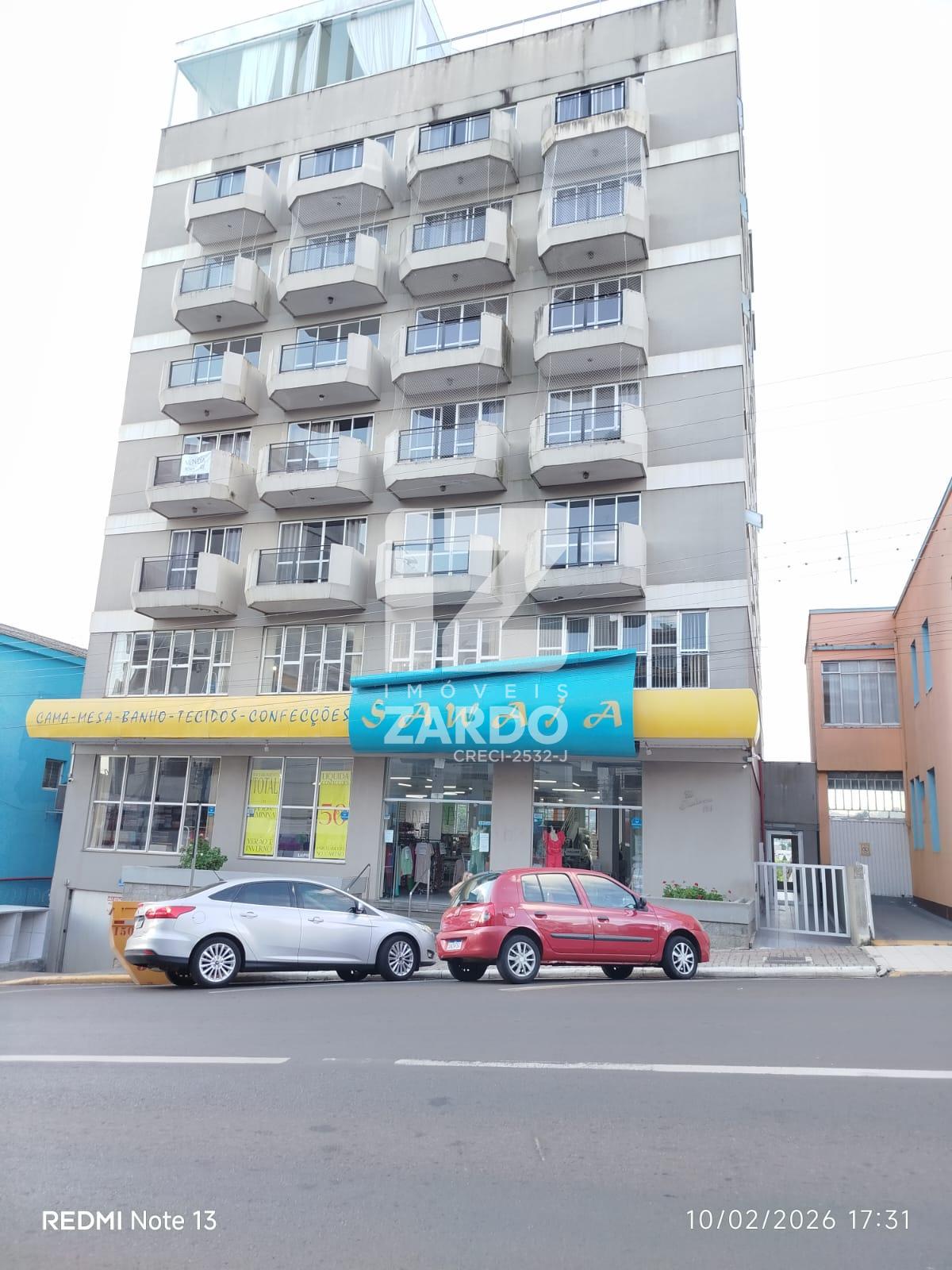 APARTAMENTO 302, ED. GUILHERME, CENTRO, COM 01 SUITE E 02 QUAR...