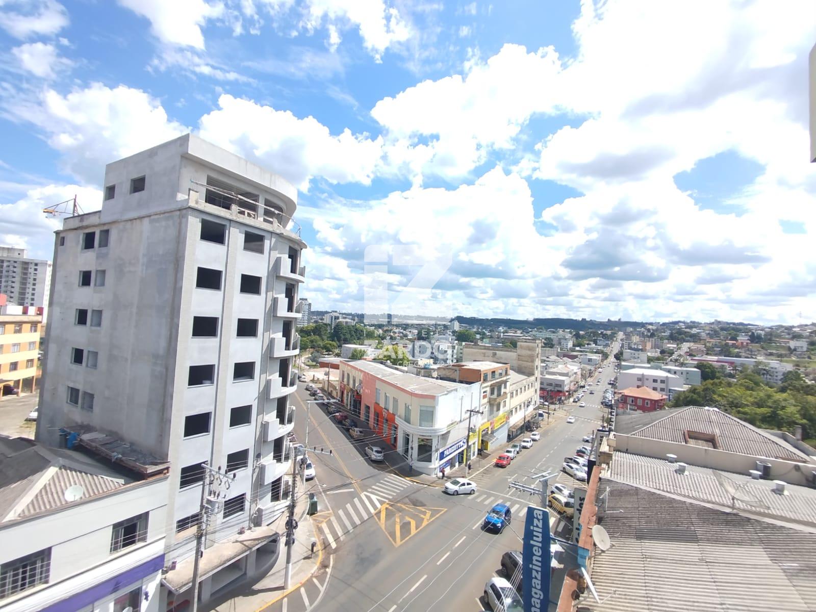 APARTAMENTO 302, ED. GUILHERME, CENTRO, COM 01 SUITE E 02 QUAR...